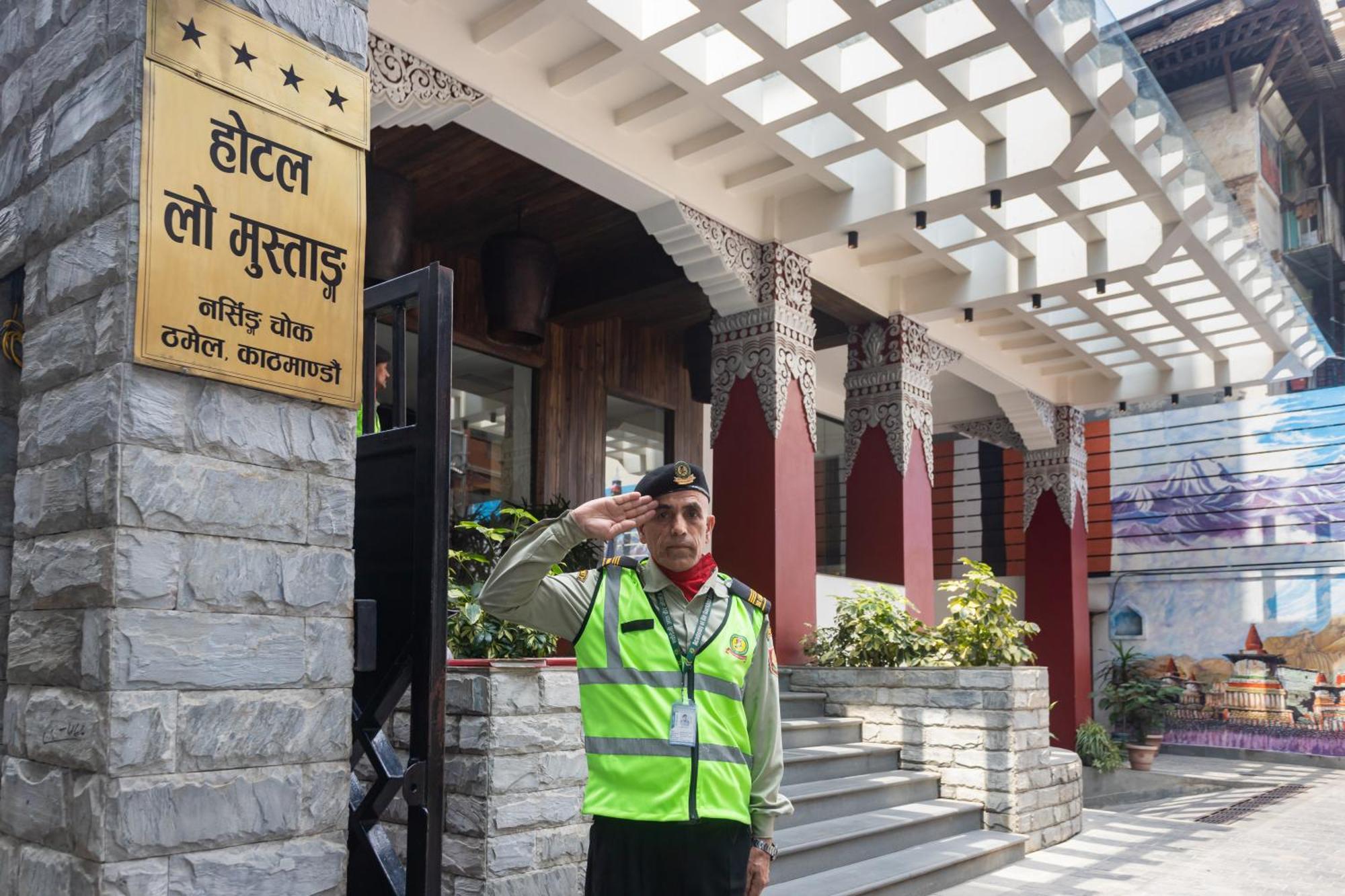 Hotel Lo Mustang กาฐมาณฑุ ภายนอก รูปภาพ