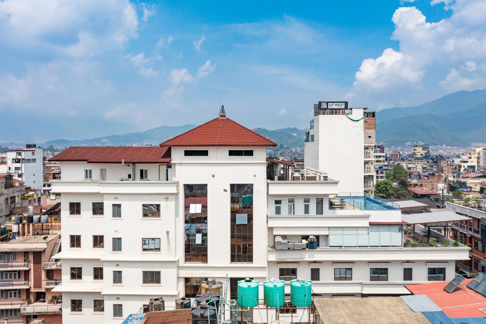 Hotel Lo Mustang กาฐมาณฑุ ภายนอก รูปภาพ