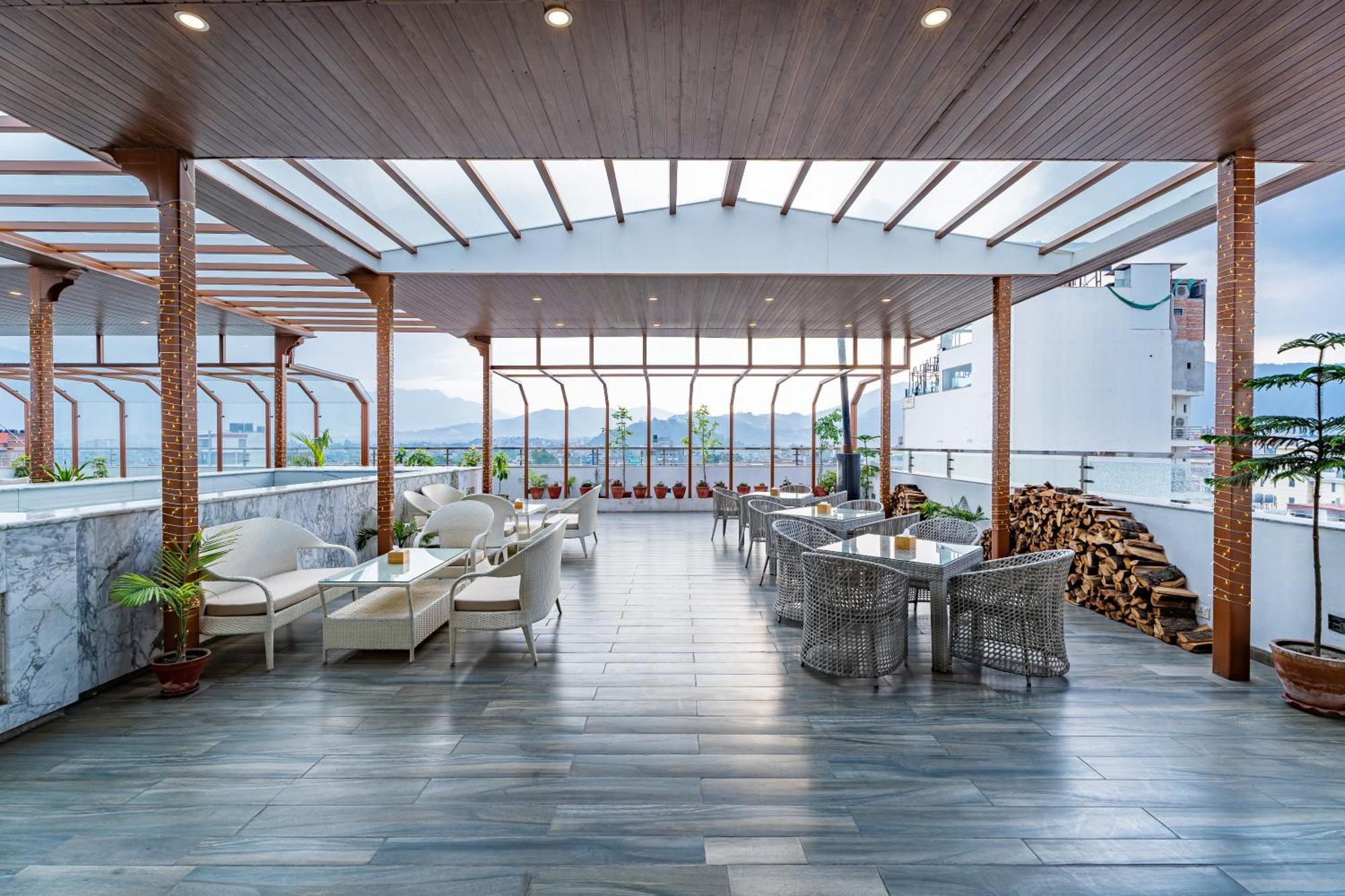 Hotel Lo Mustang กาฐมาณฑุ ภายนอก รูปภาพ