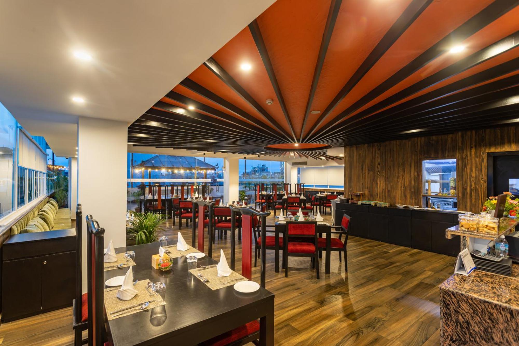 Hotel Lo Mustang กาฐมาณฑุ ภายนอก รูปภาพ