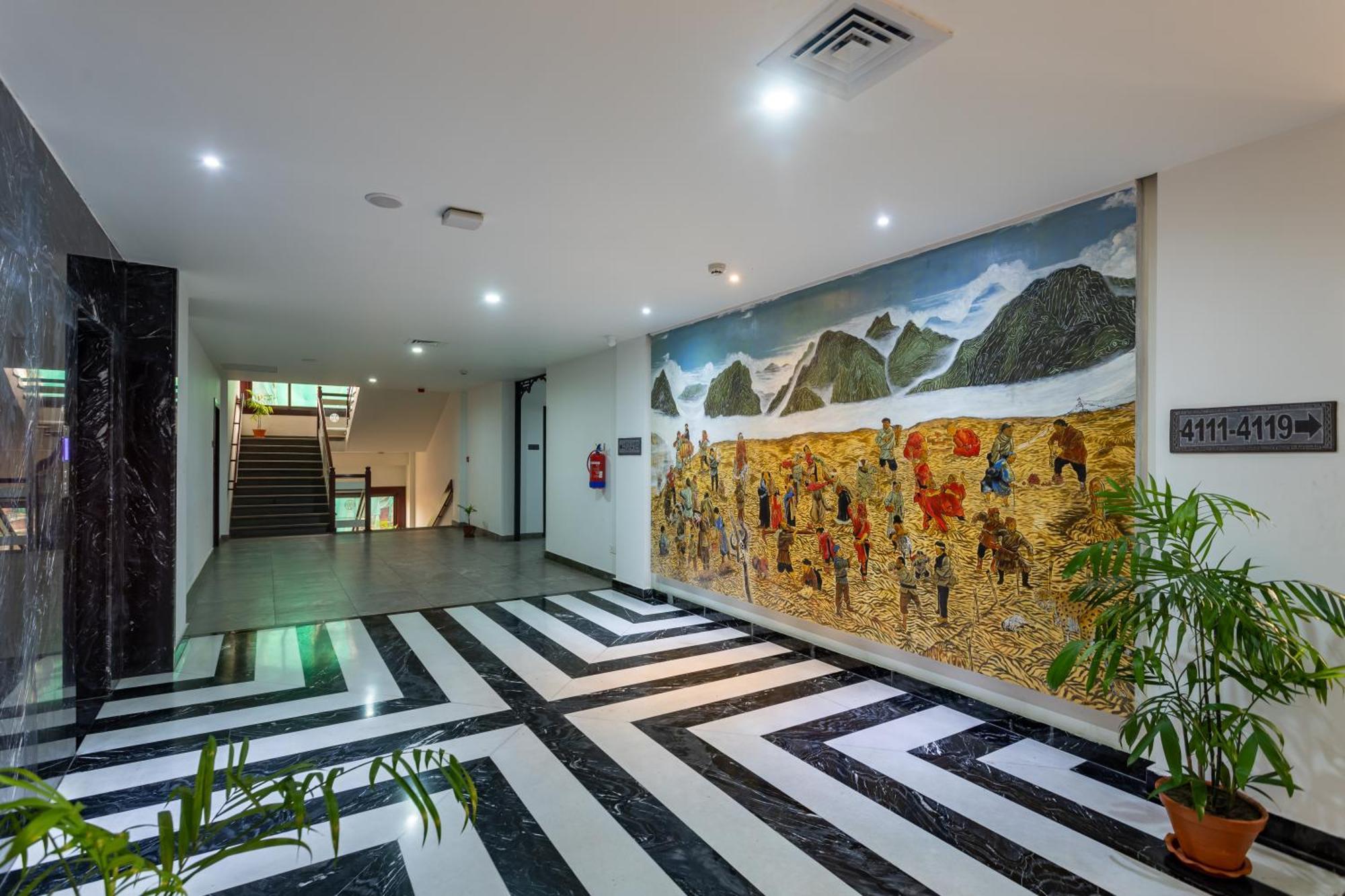 Hotel Lo Mustang กาฐมาณฑุ ภายนอก รูปภาพ