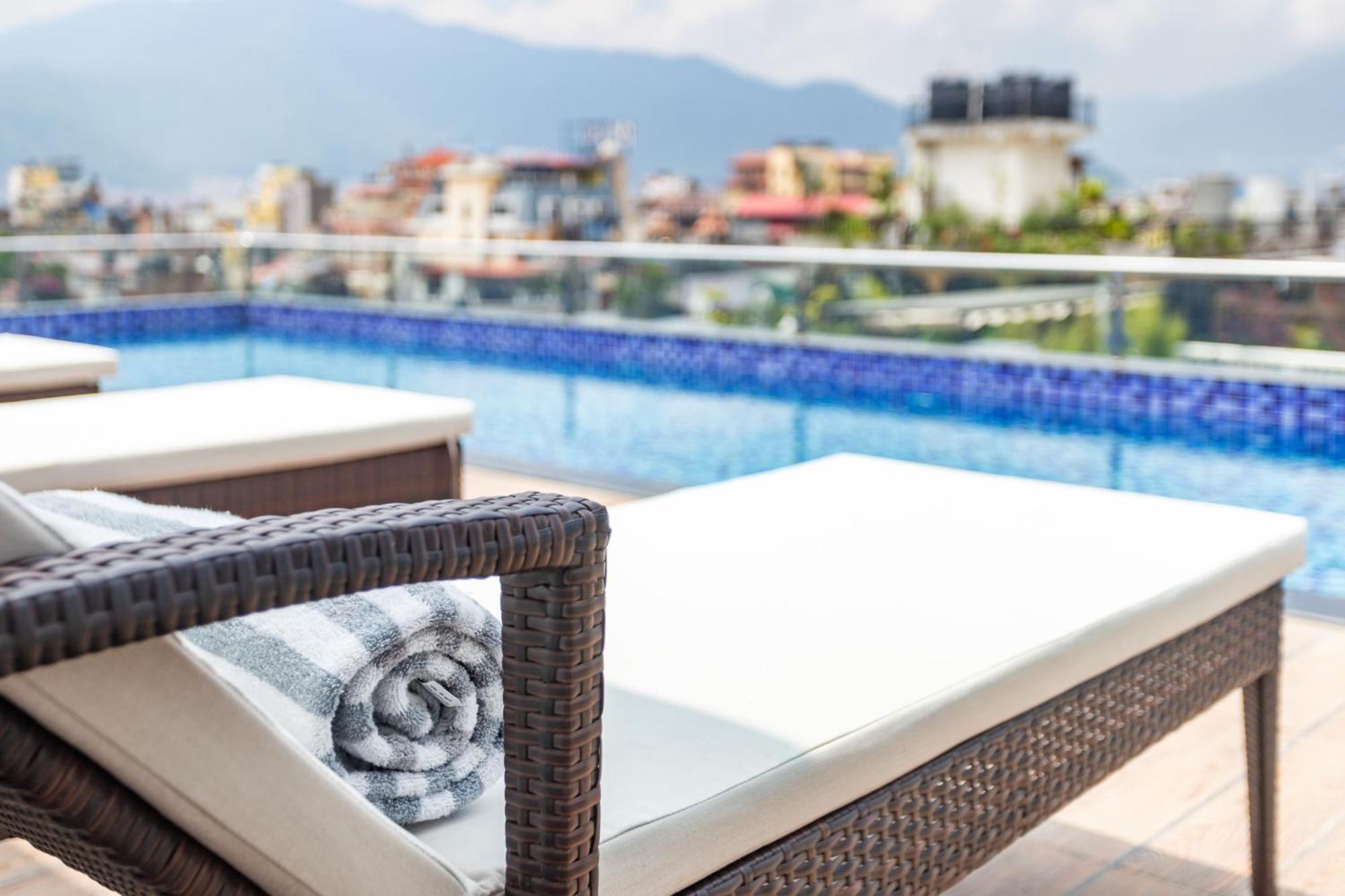Hotel Lo Mustang กาฐมาณฑุ ภายนอก รูปภาพ